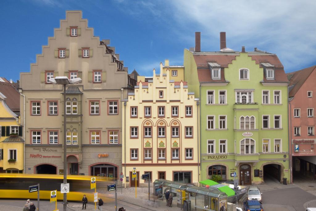 Arnulfsplatz Aparts Ratisbona Esterno foto